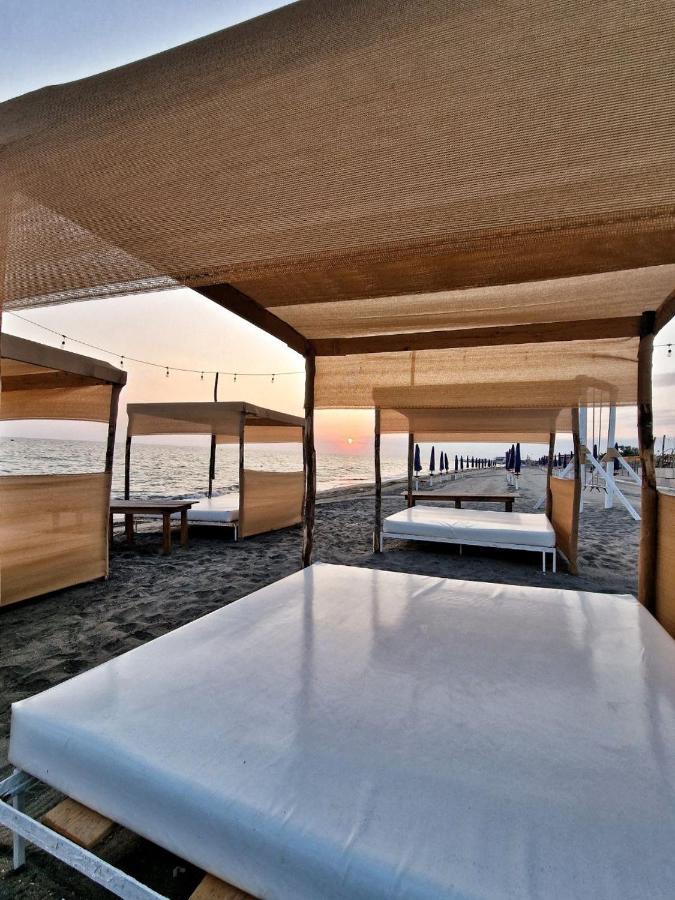 Beach Suites - By Lido Scalzone Кастель Вольтурно Экстерьер фото